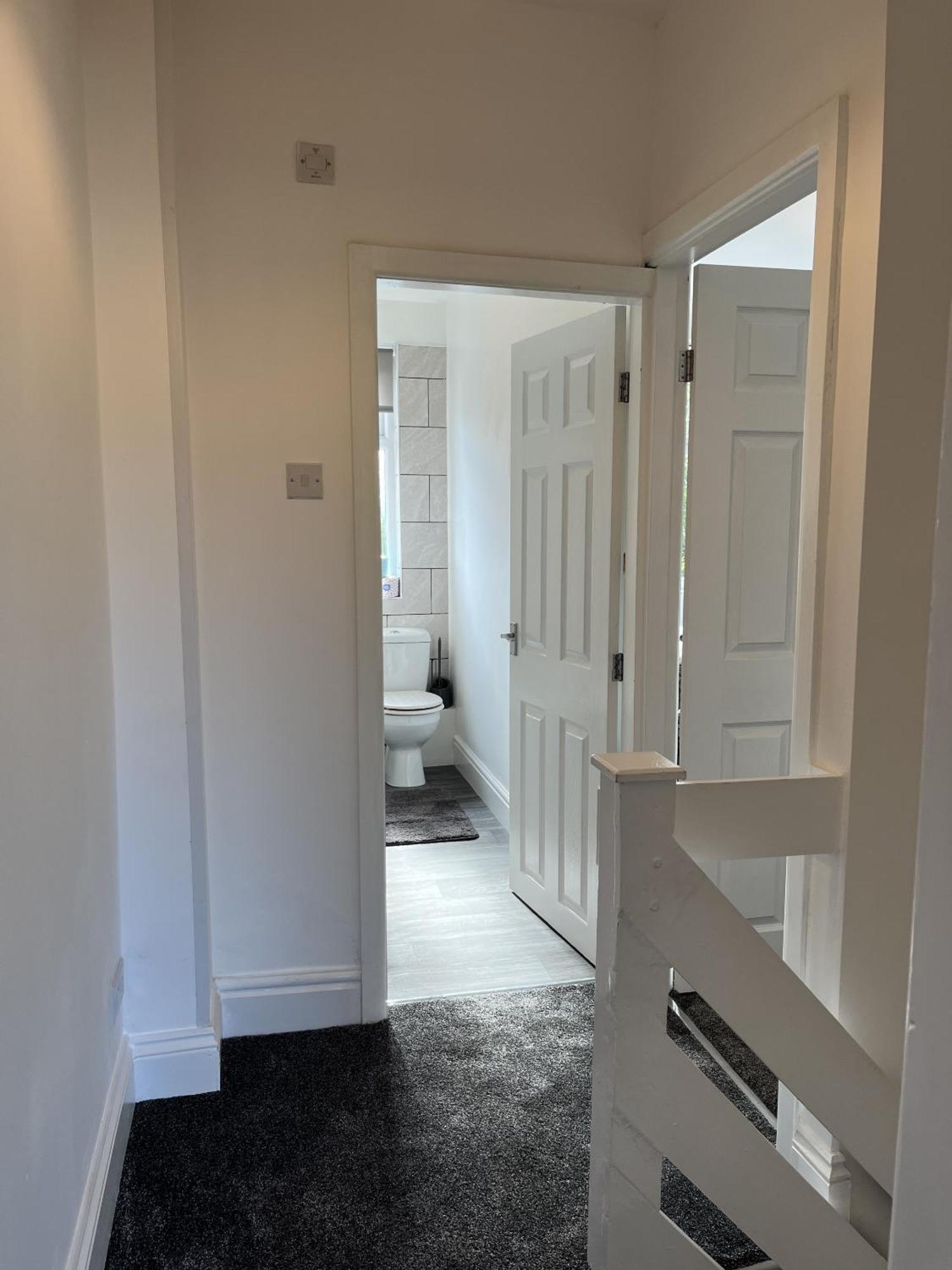 Modernised Central Wigan Townhouse Sleeps Up To 6 Екстериор снимка
